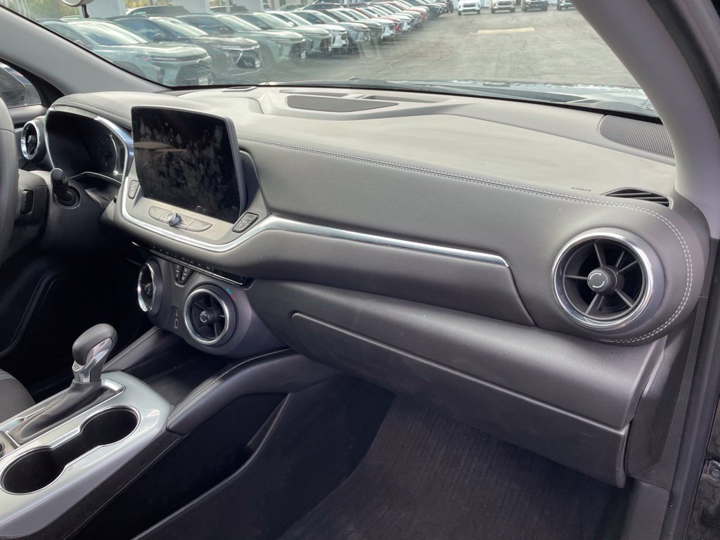 Used 2023 Chevrolet Blazer LT w/ Driver Confidence Package FWD image 9