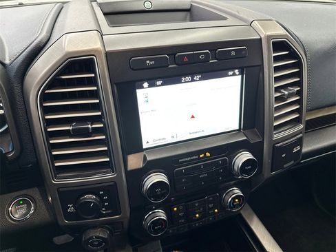 Used 2018 Ford F150 Limited w/ Trailer Tow Package image 31