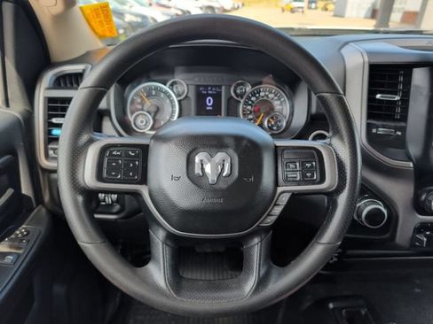 Used 2020 RAM 2500 Tradesman w/ Chrome Appearance Group AWD/4WD image 17