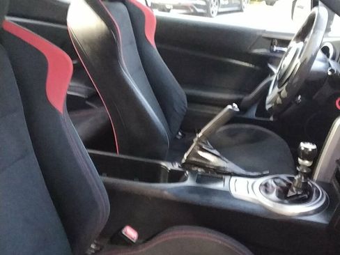 Used 2015 Scion FR-S 2dr Coupe Manual image 10