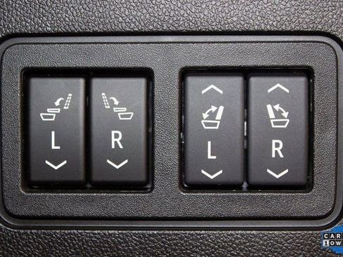 Used 2024 Cadillac XT6 Premium Luxury image 15