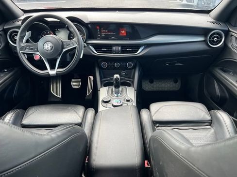 Used 2019 Alfa Romeo Stelvio Ti Sport w/ Quick Order Package 22S Sport AWD/4WD image 14