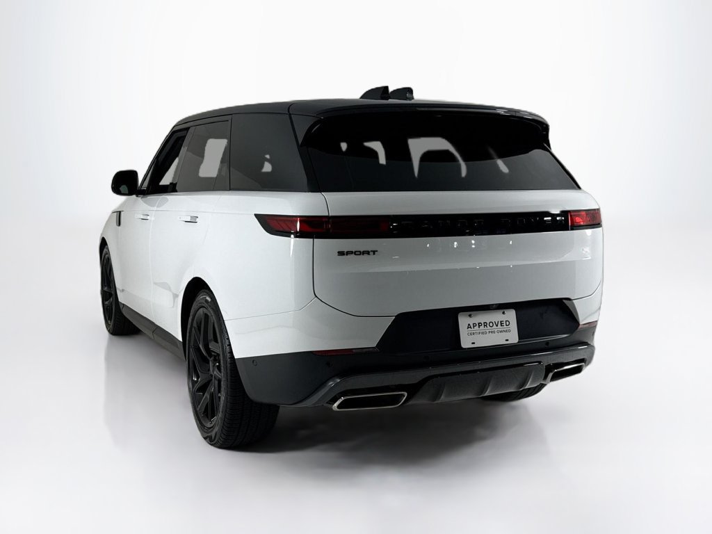 Used 2026 Land Rover Range Rover Sport SE AWD/4WD image 3