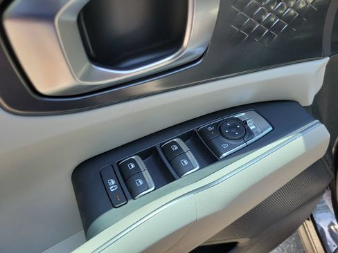 Certified 2026 Kia Sorento S FWD image 17