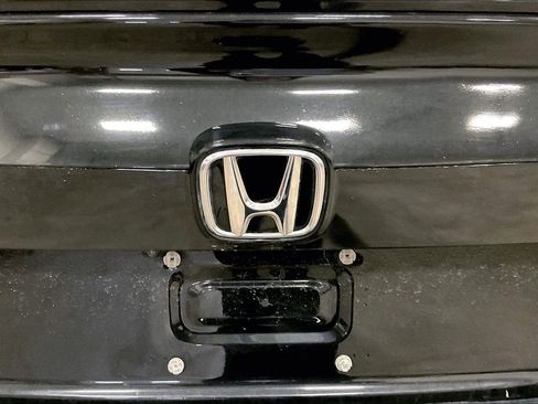 Used 2021 Honda Accord Sport image 8