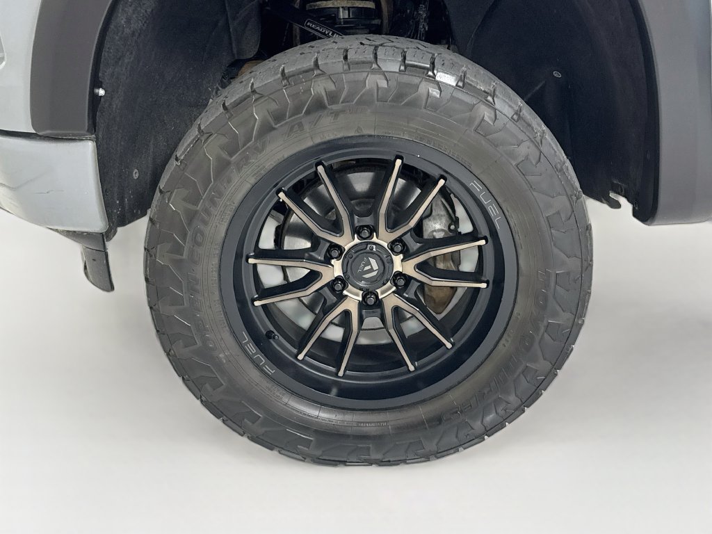 Used 2024 Chevrolet Silverado 1500 RST AWD/4WD image 31