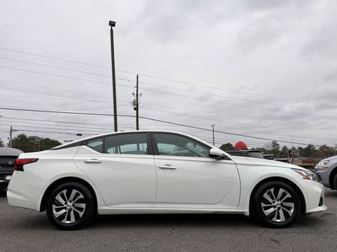 Used 2019 Nissan Altima 2.5 S image 5