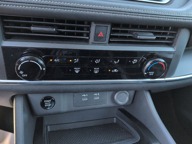 Used 2025 Nissan Rogue S FWD image 21