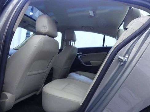 Used 2017 Buick Regal Sport Touring FWD image 22