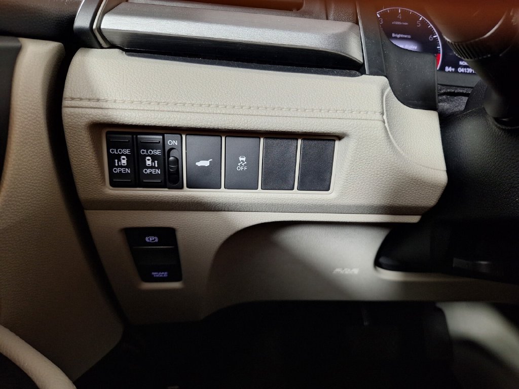 Used 2025 Honda Odyssey EX-L image 19