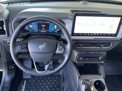 Used 2025 Ford Bronco Sport Badlands image 24