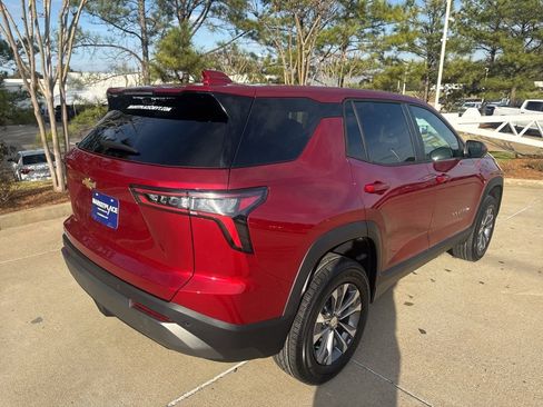 New 2026 Chevrolet Equinox LT w/ Safety and Technology Package FWD image 5