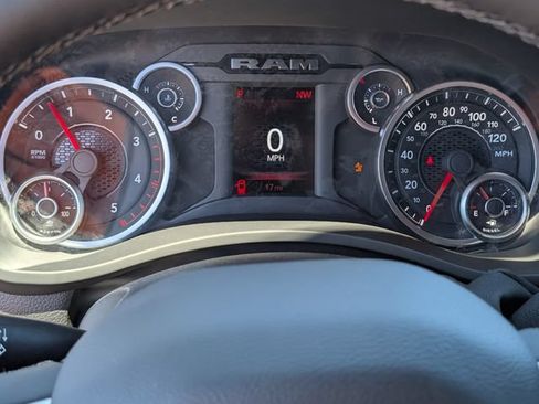 New 2026 RAM 2500 Big Horn AWD/4WD image 22