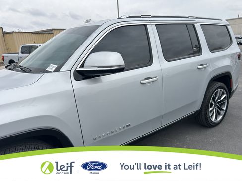 Used 2022 Jeep Wagoneer Series III w/ Premium Group I image 29