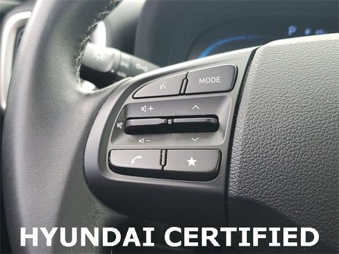 Certified 2023 Hyundai Venue SEL image 14