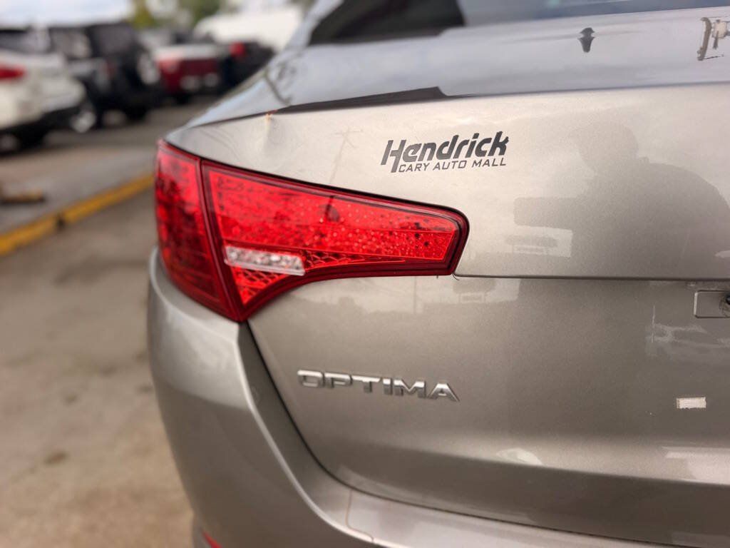 Used 2013 Kia Optima LX FWD image 9