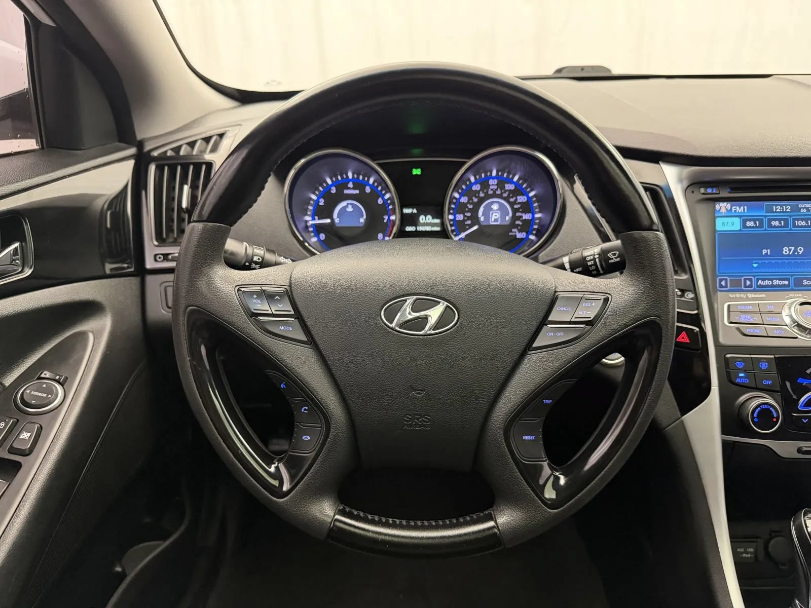 Used 2013 Hyundai Sonata Limited w/ Premium Pkg FWD image 12