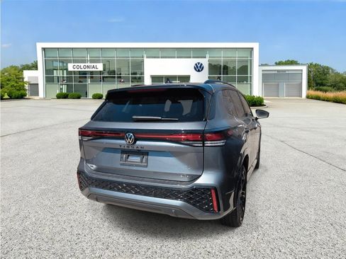 New 2026 Volkswagen Tiguan SE R-Line AWD/4WD image 9