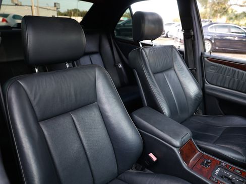 Used 1998 Mercedes-Benz E 320 E320 4DR SEDAN image 18