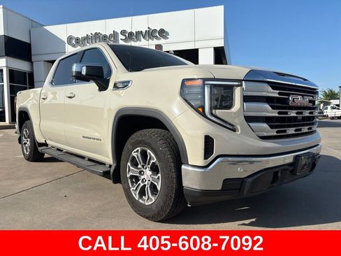 Used 2026 GMC Sierra 1500 SLE AWD/4WD image 1