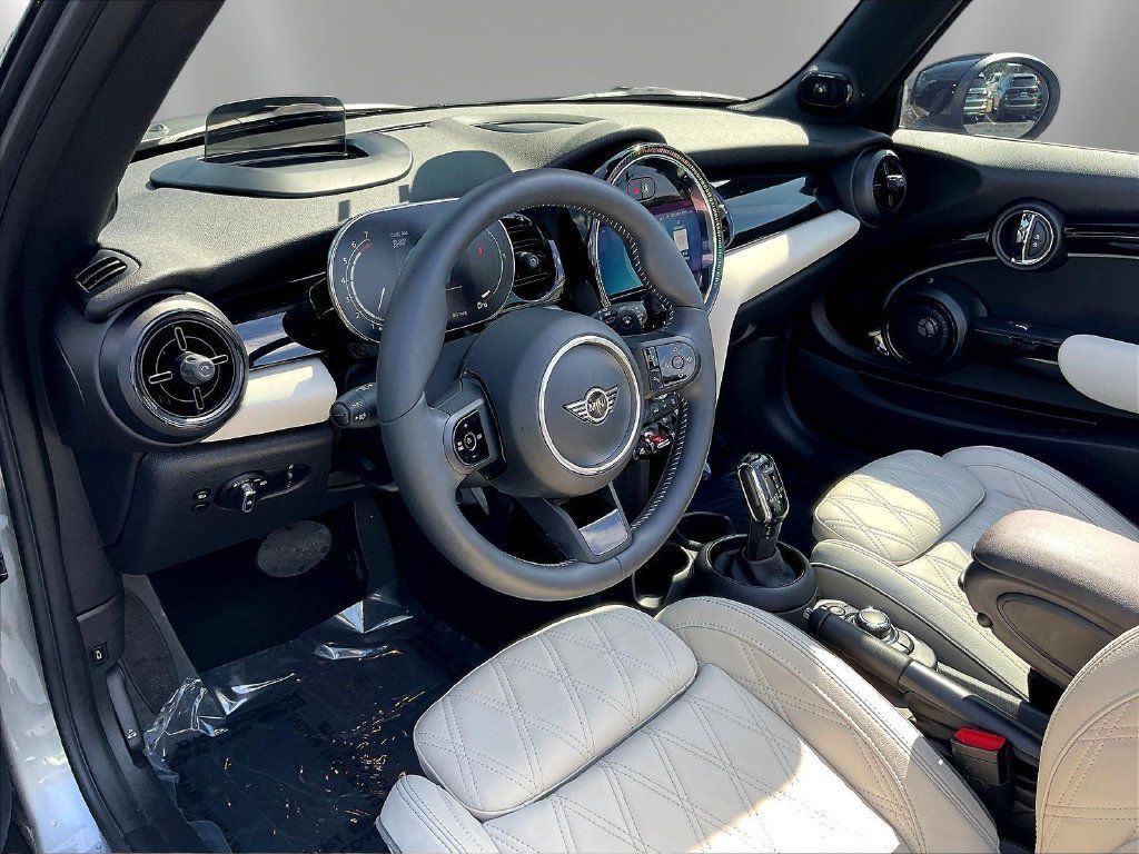Used 2024 MINI Cooper S FWD image 16