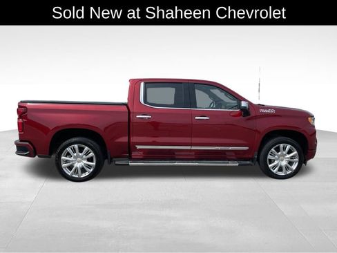 Used 2025 Chevrolet Silverado 1500 High Country AWD/4WD image 8