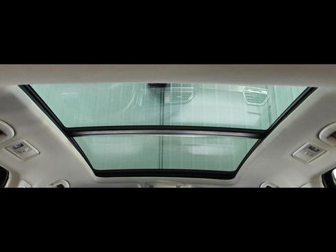 Used 2019 Volkswagen Tiguan SEL FWD image 11