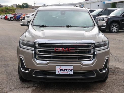 Used 2023 GMC Acadia SLE w/ Driver Convenience Package image 2