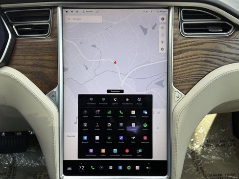 Used 2018 Tesla Model S 75D image 30