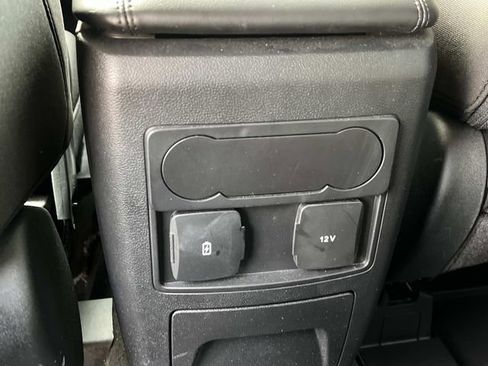 Certified 2023 Ford Explorer XLT image 17