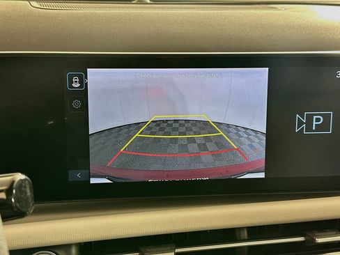 Used 2025 Hyundai Tucson SEL FWD image 22
