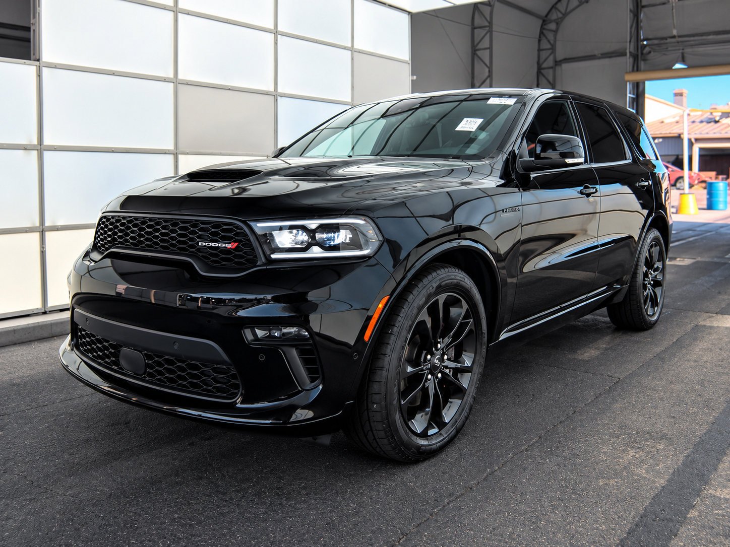 Used 2021 Dodge Durango R/T w/ Technology Group AWD/4WD image 1