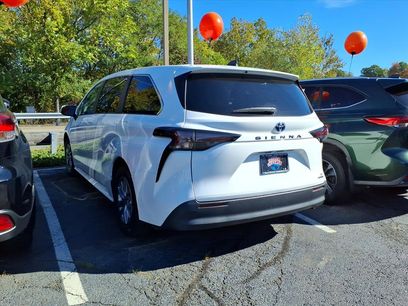 Certified 2023 Toyota Sienna LE