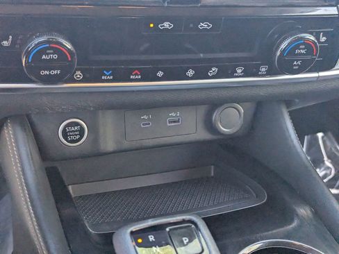 Used 2021 Nissan Rogue SL FWD image 26