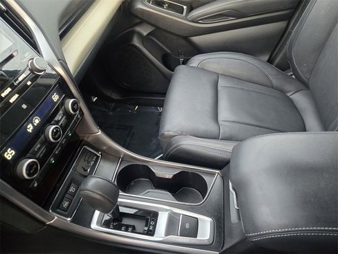 Used 2022 Subaru Ascent Limited image 23