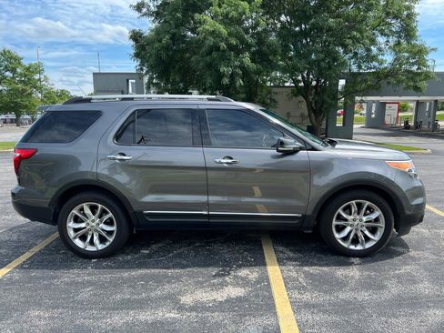 Used 2013 Ford Explorer XLT FWD image 7