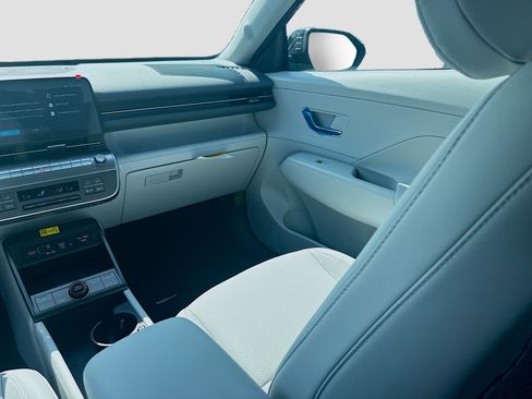 New 2026 Hyundai Kona SEL Premium FWD image 16