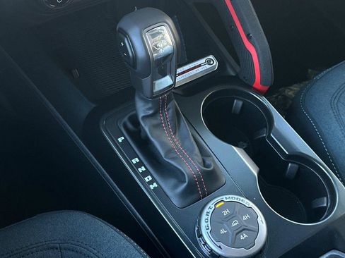 New 2025 Ford Bronco Heritage Edition image 19