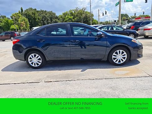 Used 2017 Toyota Corolla LE FWD image 6