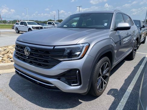 Used 2024 Volkswagen Atlas Cross Sport SEL Premium R-Line AWD/4WD image 3