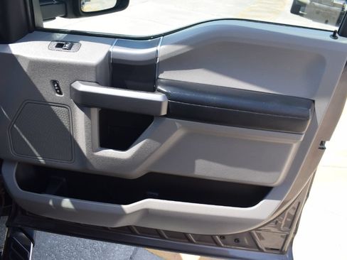 Used 2020 Ford F150 XLT w/ Equipment Group 302A Luxury AWD/4WD image 16