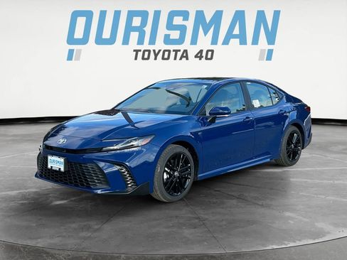 New 2026 Toyota Camry SE image 3