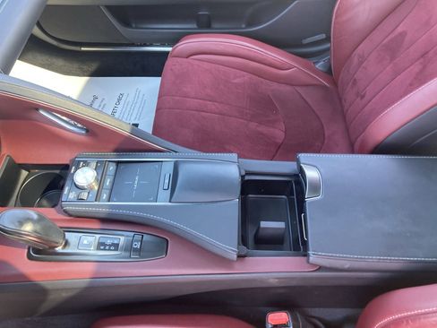 Used 2018 Lexus LC 500 Coupe w/ Sport Package image 22