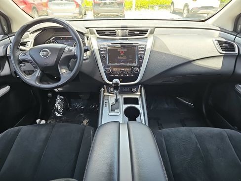Used 2019 Nissan Murano SV FWD image 11