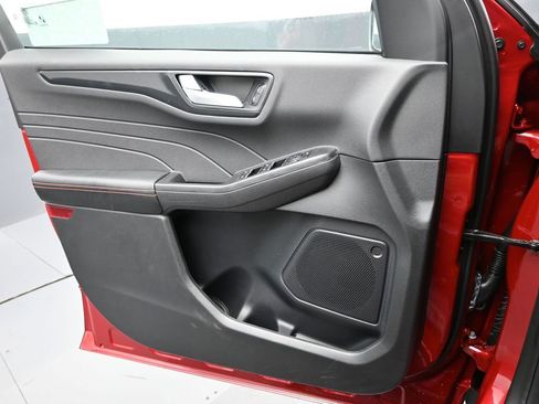 New 2025 Ford Escape ST-Line Elite w/ Tech Pack #1 image 15