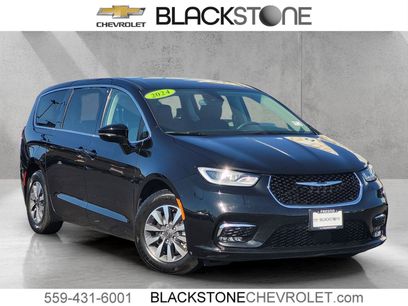 Used 2024 Chrysler Pacifica Limited