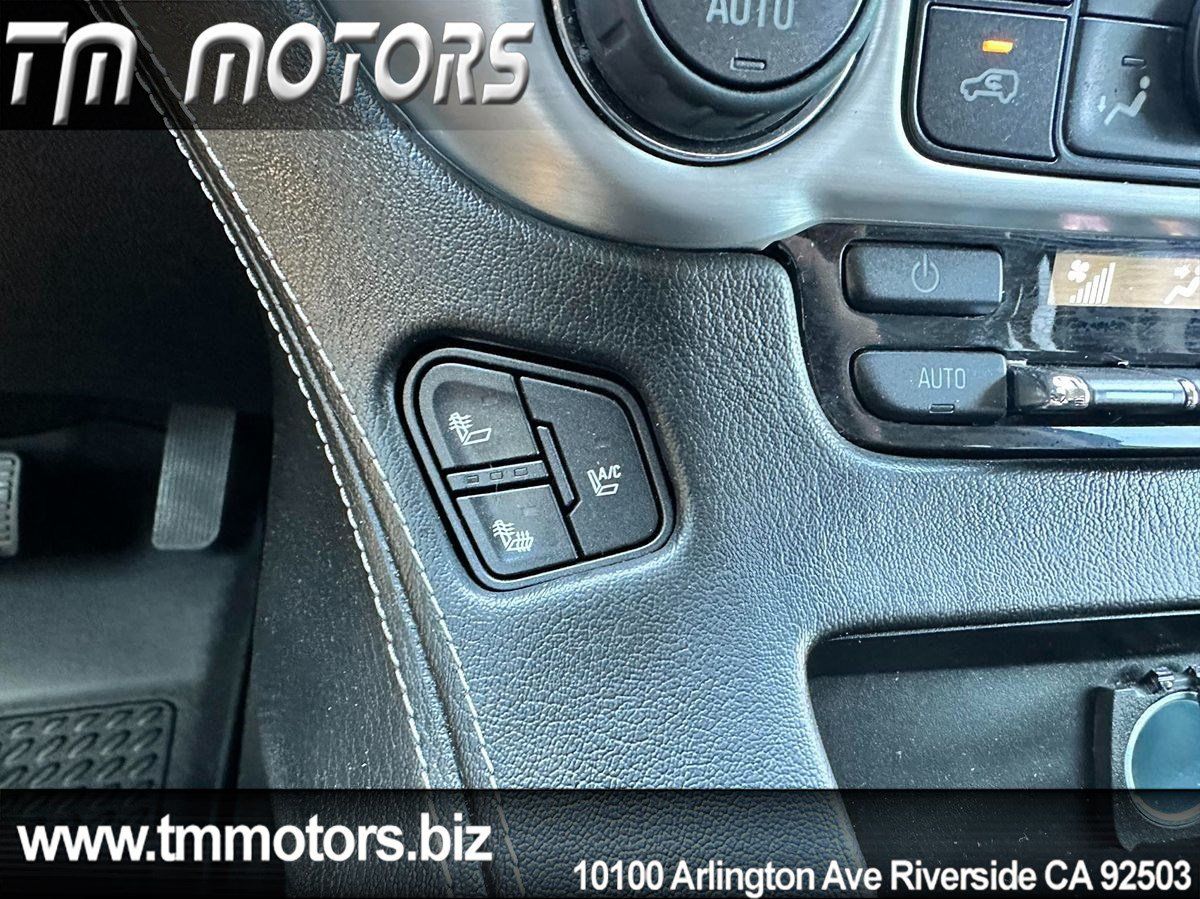 Used 2015 GMC Yukon XL SLT w/ Open Road Package RWD image 14