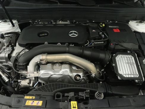 New 2026 Mercedes-Benz GLB 250 image 11