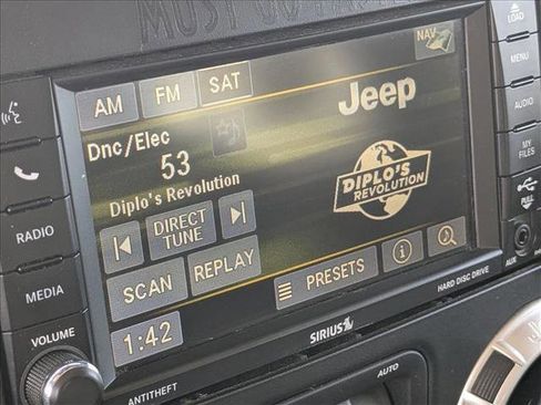 Used 2014 Jeep Wrangler Unlimited Sahara w/ Connectivity Group image 14