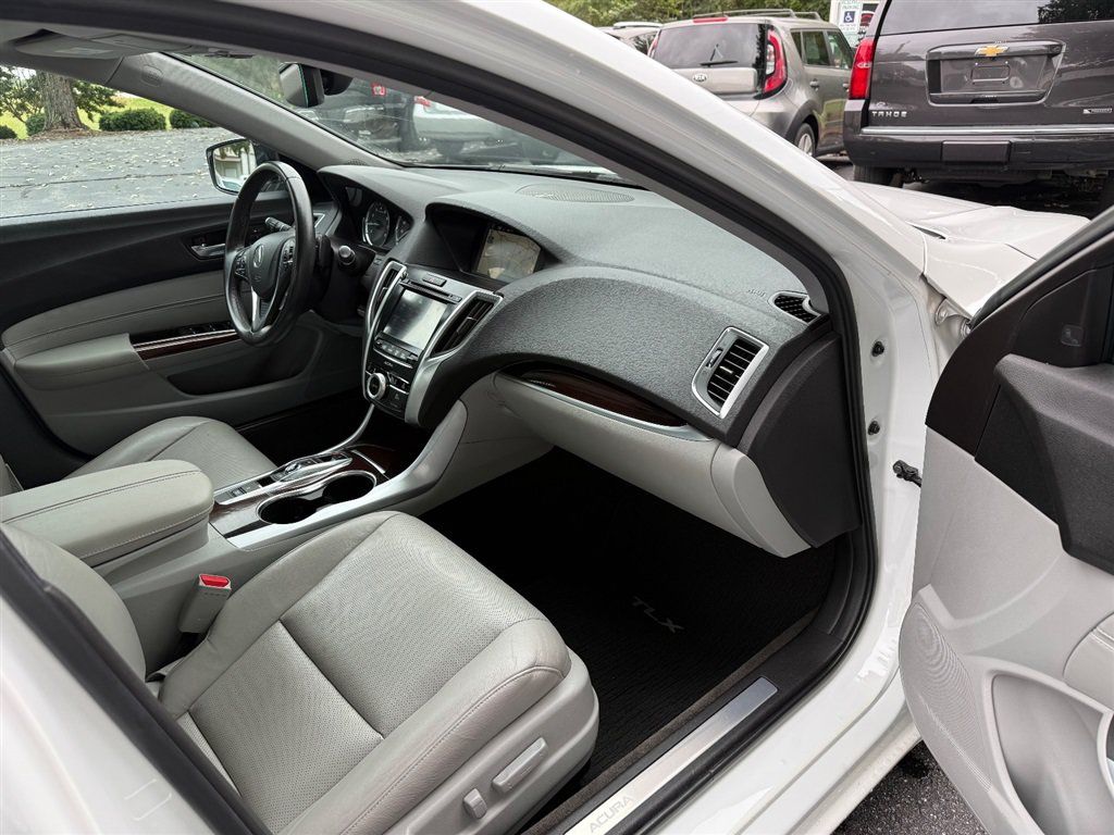 Used 2015 Acura TLX w/ Technology Package FWD image 12
